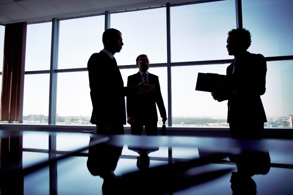 中古トラック・重機・特殊車両等の買取・販売の株式会社カメリアインターナショナル